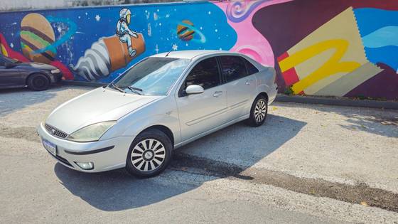 FORD FOCUS 1.6 GLX SEDAN 8V GASOLINA 4P MANUAL