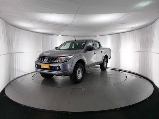 MITSUBISHI L200 TRITON 2.4 16V TURBO DIESEL GLS CD 4X4 AUTOMÁTICO