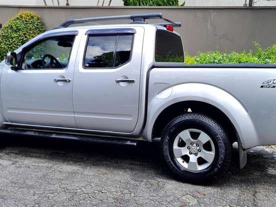 NISSAN-FRONTIER-2.5 LE 4X4 CD TURBO ELETRONIC DIESEL 4P AUTOMÁTICO NISSAN-FRONTIER-2009