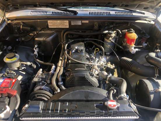 TOYOTA-HILUX-2.8 SR5 4X4 CD 8V DIESEL 4P MANUAL TOYOTA-HILUX-1997
