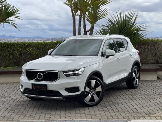 VOLVO XC40 2.0 T4 GASOLINA MOMENTUM GEARTRONIC