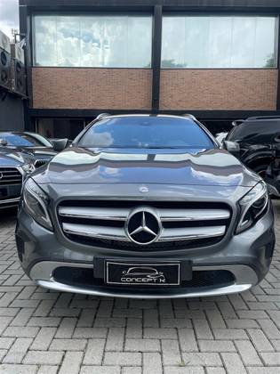 MERCEDES-BENZ GLA 200 1.6 CGI ADVANCE 16V TURBO FLEX 4P AUTOMÁTICO