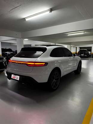 PORSCHE-MACAN-2022