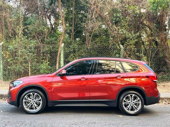 BMW-X1-2021