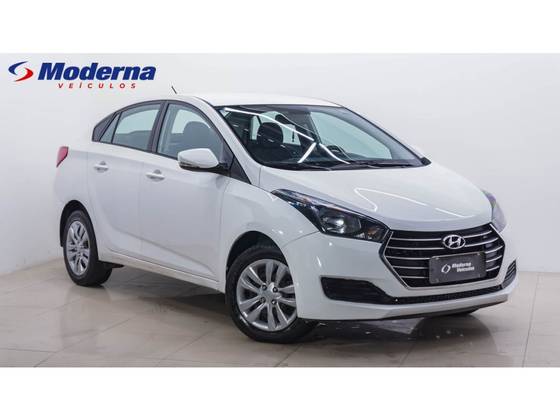 HYUNDAI HB20S 1.6 COMFORT PLUS 16V FLEX 4P AUTOMÁTICO