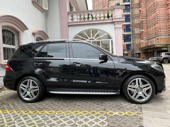 MERCEDES-BENZ-ML 63 AMG-5.5 V8 32V BITURBO GASOLINA 4P AUTOMÁTICO MERCEDES-BENZ-ML 63 AMG-2014