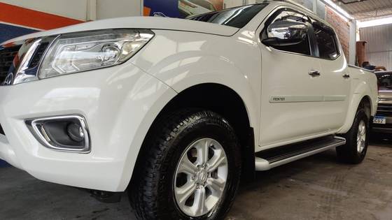 NISSAN FRONTIER 2.3 16V TURBO DIESEL LE CD 4X4 AUTOMÁTICO