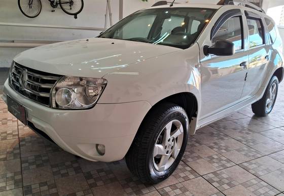 RENAULT DUSTER 1.6 4X2 16V FLEX 4P MANUAL