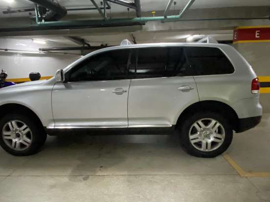 VOLKSWAGEN-TOUAREG-2006