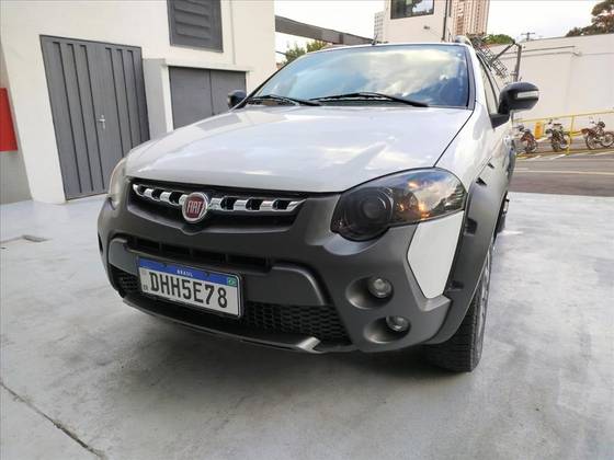 FIAT STRADA 1.8 MPI ADVENTURE CD 16V FLEX 3P MANUAL