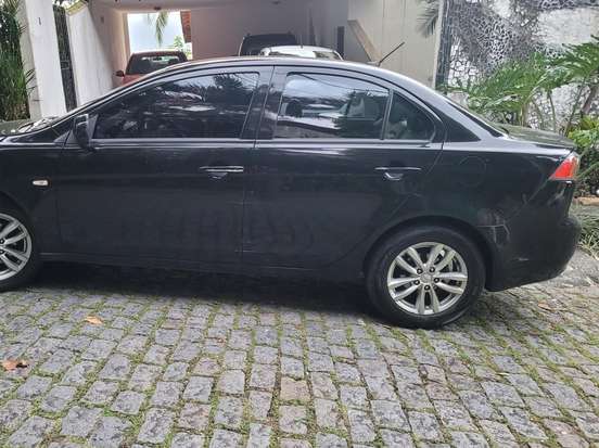 MITSUBISHI-LANCER-2016