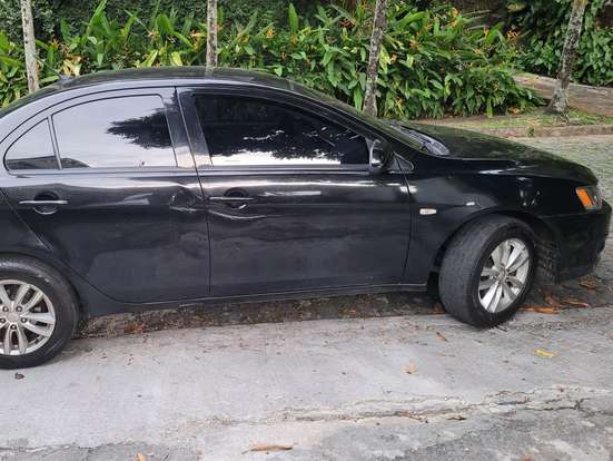 MITSUBISHI-LANCER-2016