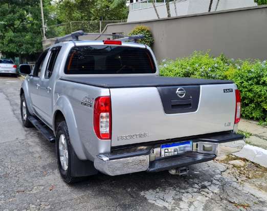 NISSAN-FRONTIER-2009