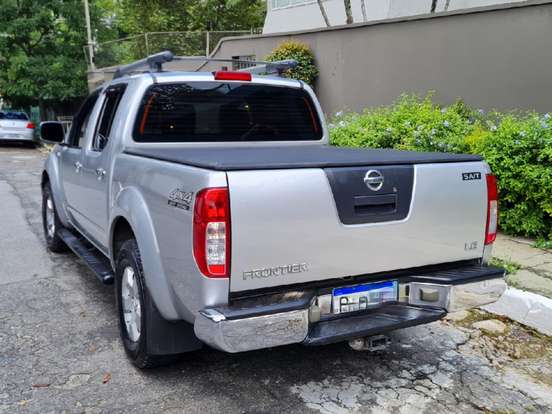 NISSAN-FRONTIER-2.5 LE 4X4 CD TURBO ELETRONIC DIESEL 4P AUTOMÁTICO NISSAN-FRONTIER-2009