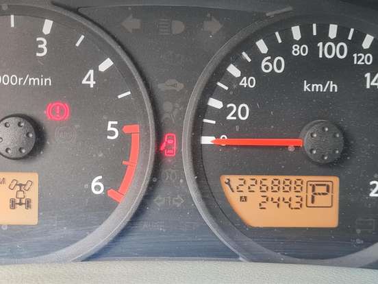 NISSAN-FRONTIER-2.5 LE 4X4 CD TURBO ELETRONIC DIESEL 4P AUTOMÁTICO NISSAN-FRONTIER-2009