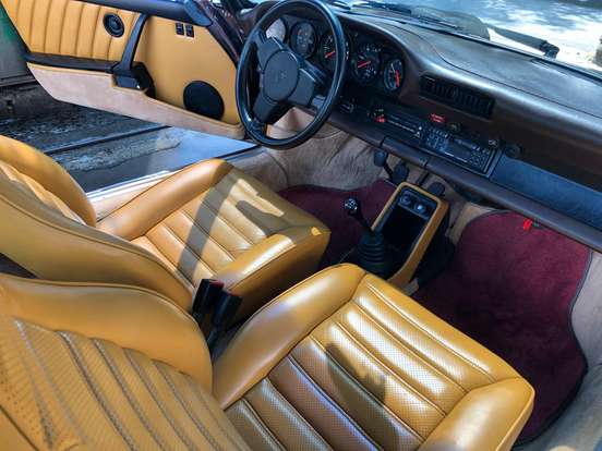 PORSCHE-911-1981