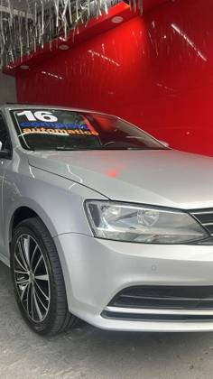 VOLKSWAGEN JETTA 2.0 COMFORTLINE FLEX 4P TIPTRONIC