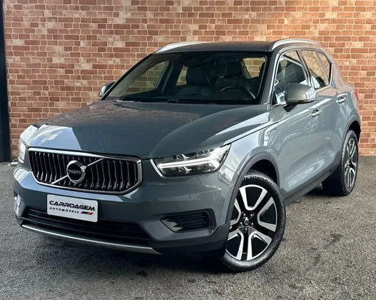 VOLVO XC40 1.5 T5 RECHARGE MOMENTUM GEARTRONIC