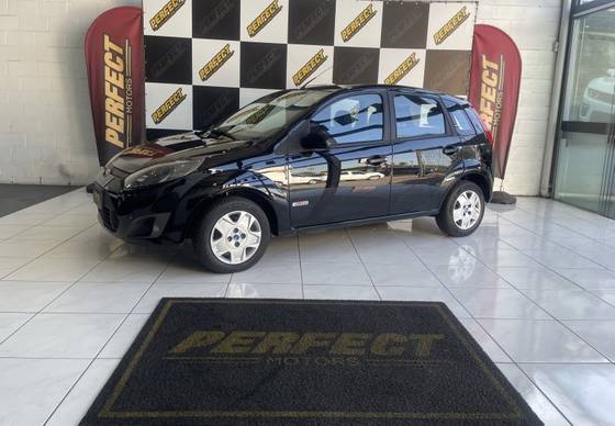 FORD FIESTA 1.0 MPI HATCH 8V FLEX 4P MANUAL