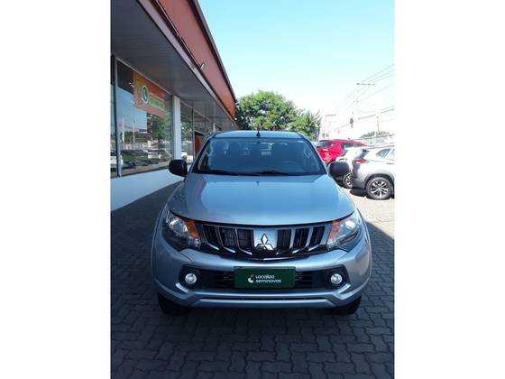 MITSUBISHI L200 TRITON 2.4 16V TURBO DIESEL GLS CD 4X4 AUTOMÁTICO