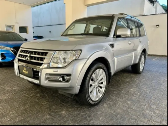 MITSUBISHI PAJERO FULL 3.8 HPE 4X4 V6 24V GASOLINA 4P AUTOMÁTICO