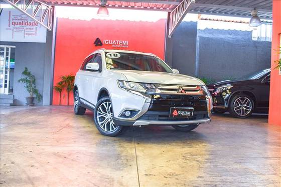 MITSUBISHI OUTLANDER 2.0 COMFORT 16V GASOLINA 4P AUTOMÁTICO