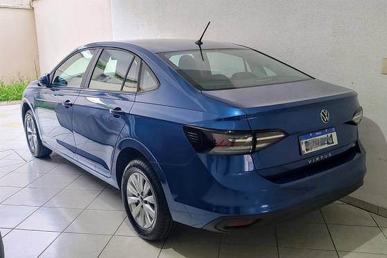 VOLKSWAGEN VIRTUS 1.0 170 TSI MANUAL