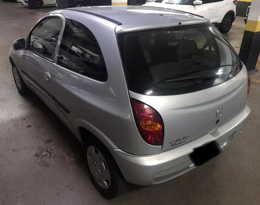 CHEVROLET-CELTA-2001