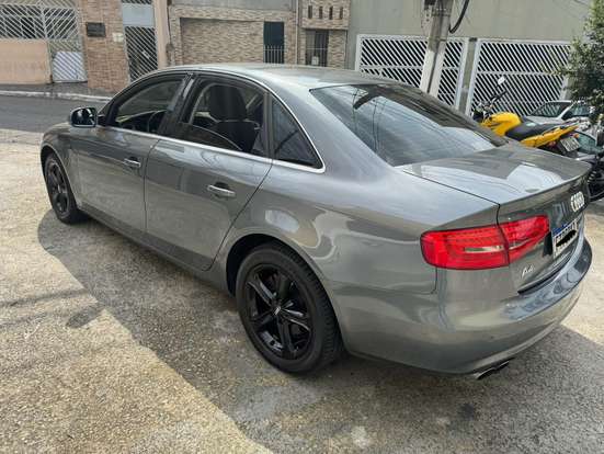 AUDI-A4-2015