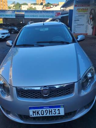 FIAT PALIO 1.6 TREKKING WEEKEND 16V FLEX 4P MANUAL