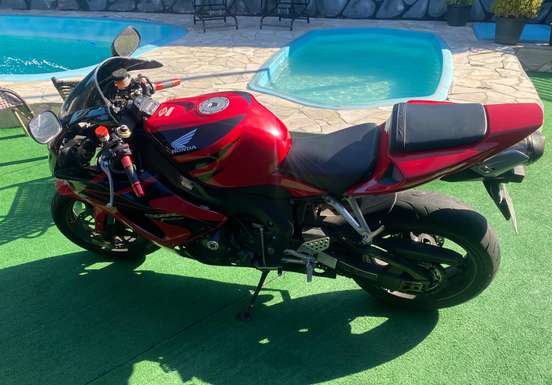 HONDA-CBR 1000RR-2006