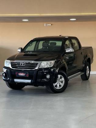 TOYOTA HILUX 3.0 SRV TOP 4X4 CD 16V TURBO INTERCOOLER DIESEL 4P AUTOMÁTICO