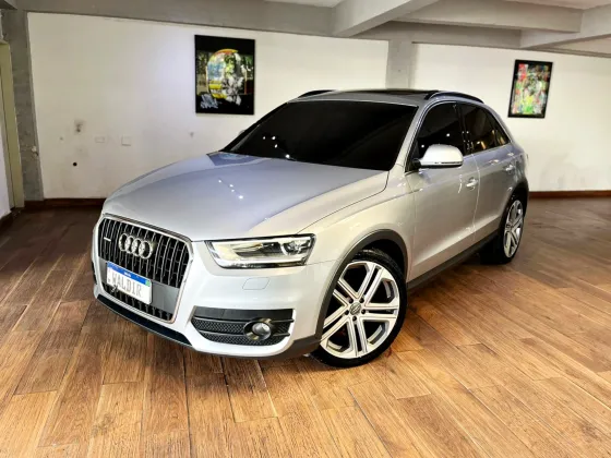 AUDI Q3 2.0 TFSI AMBIENTE QUATTRO 4P GASOLINA S TRONIC