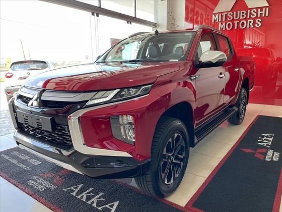 MITSUBISHI L200 TRITON 2.4 16V TURBO DIESEL SPORT HPE-S CD 4P 4X4 AUTOMÁTICO