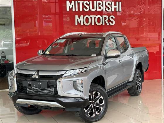 MITSUBISHI L200 TRITON 2.4 16V TURBO DIESEL SPORT HPE-S CD 4P 4X4 AUTOMÁTICO