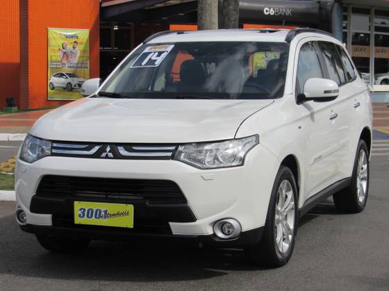 MITSUBISHI OUTLANDER 3.0 GT 4X4 V6 24V GASOLINA 4P AUTOMÁTICO