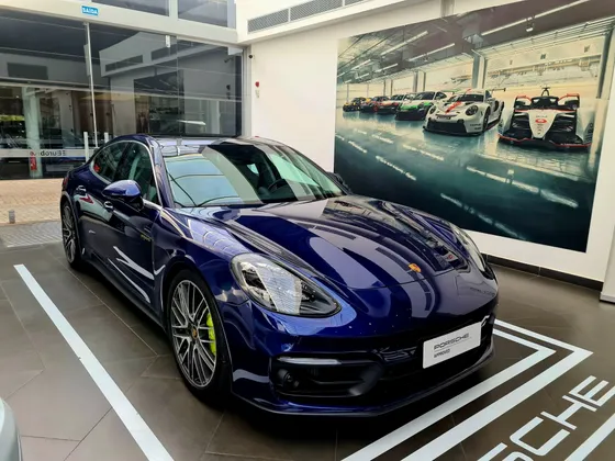 PORSCHE PANAMERA 2.9 V6 E-HYBRID 4 PLATINUM EDITION PDK