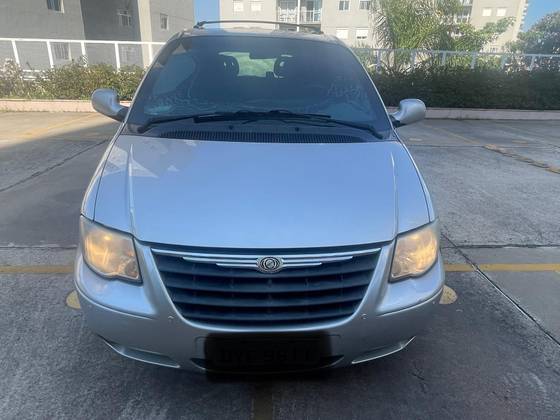 CHRYSLER CARAVAN 3.3 LX 4X2 V6 12V GASOLINA 4P AUTOMÁTICO