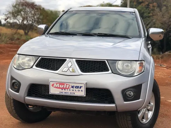 MITSUBISHI L200 TRITON 3.2 HPE 4X4 CD 16V TURBO INTERCOOLER DIESEL 4P AUTOMÁTICO