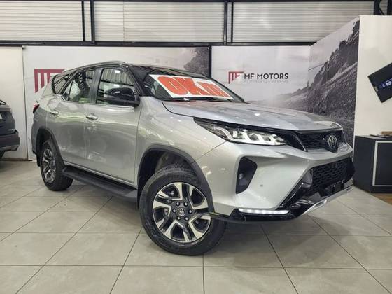 HILUX SW4