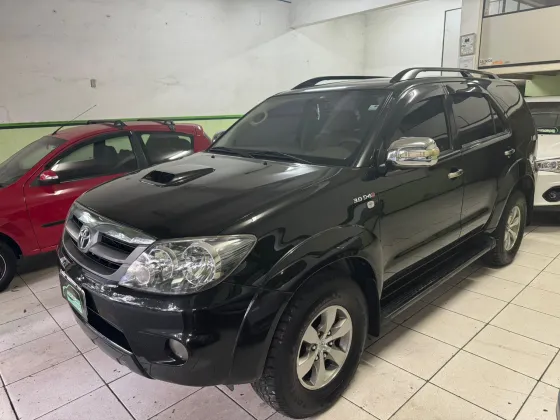 TOYOTA HILUX SW4 3.0 SRV 4X4 16V TURBO INTERCOOLER DIESEL 4P AUTOMÁTICO