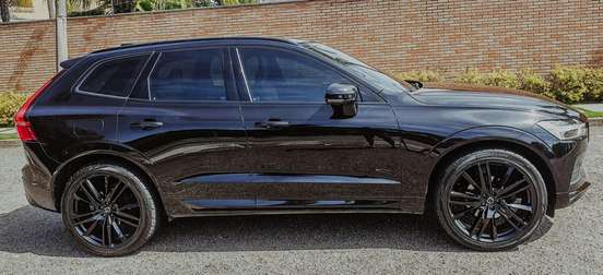 VOLVO-XC60-2.0 T5 GASOLINA MOMENTUM AWD GEARTRONIC VOLVO-XC60-2018