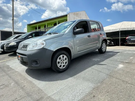 FIAT UNO 1.0 VIVACE 8V FLEX 4P MANUAL