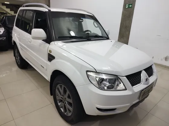 MITSUBISHI PAJERO TR4 2.0 4X2 16V 140CV FLEX 4P AUTOMÁTICO