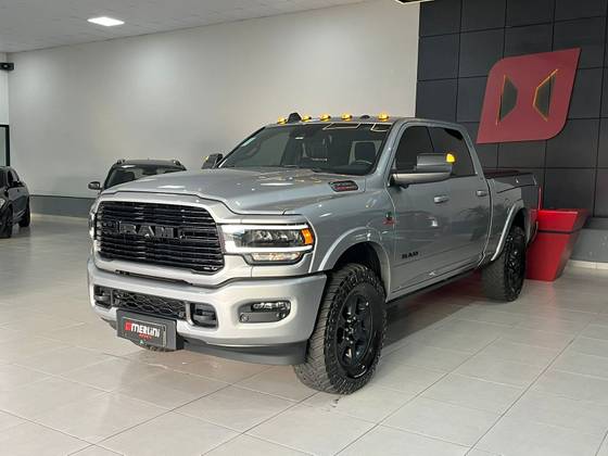 RAM 3500 6.7 I6 TURBO DIESEL LARAMIE NIGHT EDITION CD 4X4 AUTOMÁTICO