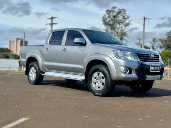TOYOTA HILUX 2.7 SRV 4X2 CD 16V FLEX 4P AUTOMÁTICO