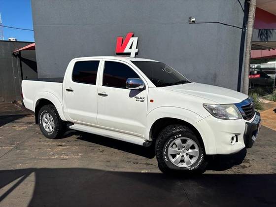 TOYOTA HILUX 2.7 SR 4X2 CD 16V FLEX 4P AUTOMÁTICO