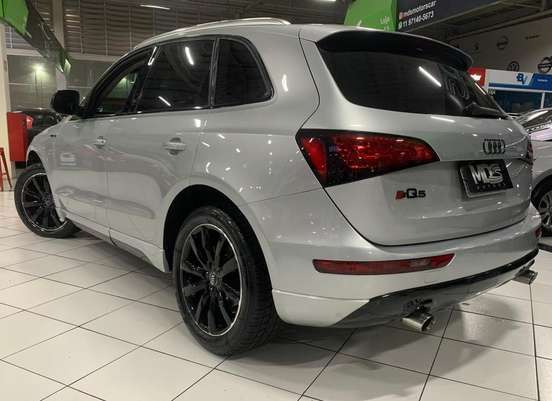 AUDI-Q5-2009