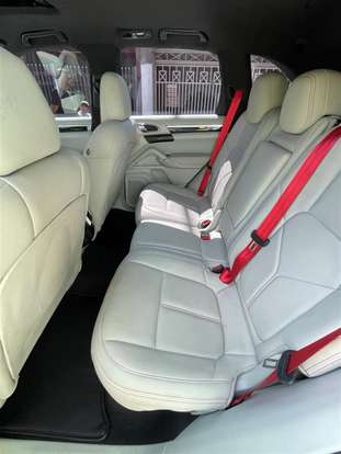 PORSCHE-CAYENNE-2012