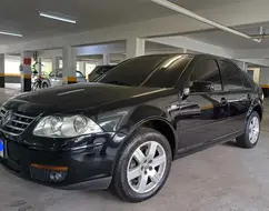 VOLKSWAGEN BORA 2.0 MI 8V FLEX 4P AUTOMÁTICO VOLKSWAGEN BORA 2.0 MI 8V FLEX 4P AUTOMÁTICO
